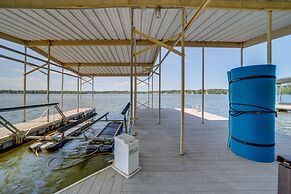 Lakefront Grove Retreat: Private Boat Slip & Dock!