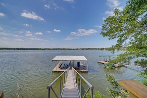 Private Boat Slip & Dock: Lakefront Grove Retreat!