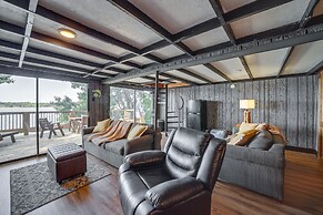 Private Boat Slip & Dock: Lakefront Grove Retreat!