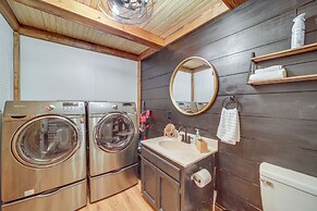 Private Boat Slip & Dock: Lakefront Grove Retreat!