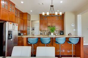 Home on Lake Livingston w/ Deck & 2 Fire Pits!