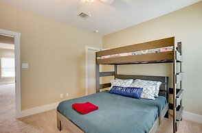 Home on Lake Livingston w/ Deck & 2 Fire Pits!