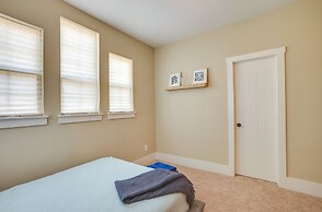 Home on Lake Livingston w/ Deck & 2 Fire Pits!