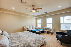 Home on Lake Livingston w/ Deck & 2 Fire Pits!