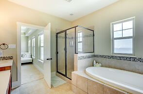 Home on Lake Livingston w/ Deck & 2 Fire Pits!