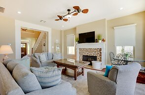 Home on Lake Livingston w/ Deck & 2 Fire Pits!