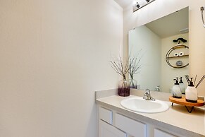 Sunny St Augustine Getaway w/ Patio & Pool Access