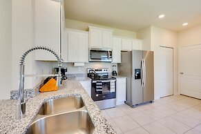 Sunny St Augustine Getaway w/ Patio & Pool Access