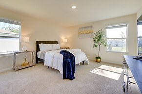 Sunny St Augustine Getaway w/ Patio & Pool Access