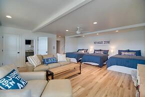 Boat Dock + Waterfront Patio: Grove Hideaway!