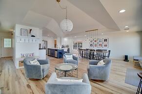 Boat Dock + Waterfront Patio: Grove Hideaway!