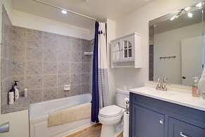 Boat Dock + Waterfront Patio: Grove Hideaway!