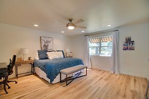 Boat Dock + Waterfront Patio: Grove Hideaway!