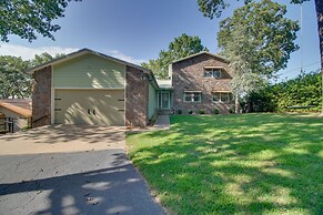 Boat Dock + Waterfront Patio: Grove Hideaway!