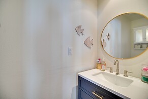 Boat Dock + Waterfront Patio: Grove Hideaway!