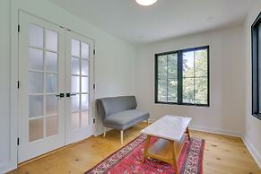 Modern Sharon Farmhouse: Spacious, Patio, Views