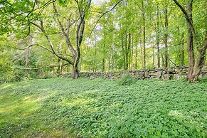 Modern Sharon Farmhouse: Spacious, Patio, Views