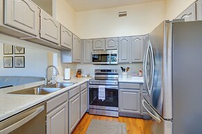 Prescott Valley Retreat w/ Hot Tub & Kayaks