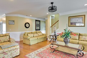 Summerville Home w/ Fishing Pond & Community Pool