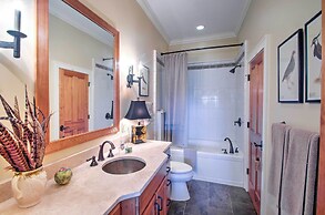 Bryson City Condo w/ Spectacular Views & Amenities