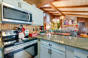 1 Mi to Gouldsboro State Park: Cabin w/ Deck!