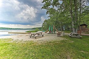 1 Mi to Gouldsboro State Park: Cabin w/ Deck!