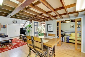 Charming Bay St Louis Home: Deck, on Canal!