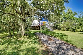 Charming Bay St Louis Home: Deck, on Canal!