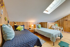 Home w/ Stunning Views in North Truro!