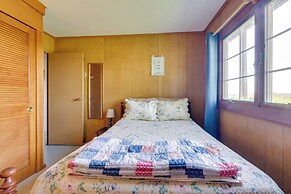 Home w/ Stunning Views in North Truro!