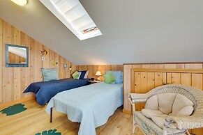 Home w/ Stunning Views in North Truro!