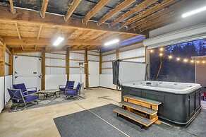 Washington Retreat: Fire Pit, Hot Tub & Ping Pong!