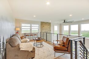 Hot Tub & Deck at Red Lodge Retreat