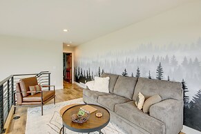 Hot Tub & Deck at Red Lodge Retreat