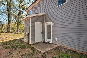 Greer Getaway w/ Smart TV ~ 1 Mi to Dtwn!