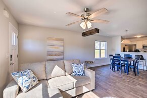 Greer Getaway w/ Smart TV ~ 1 Mi to Dtwn!