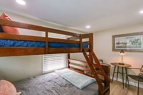 Harpers Ferry Home w/ Private Pool & Hot Tub!