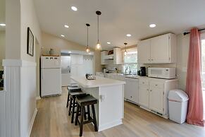 Harpers Ferry Home w/ Private Pool & Hot Tub!