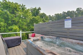 Harpers Ferry Home w/ Private Pool & Hot Tub!