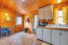 Bisbee Vacation Rental w/ Mountain Views & Sunroom