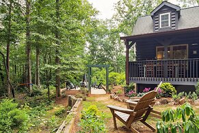 Fire Pit & Bbq: Lake Lure Cabin w/ Outdoor Oasis!