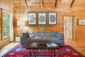 Fire Pit & Bbq: Lake Lure Cabin w/ Outdoor Oasis!