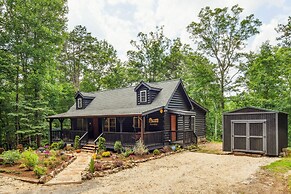 Fire Pit & Bbq: Lake Lure Cabin w/ Outdoor Oasis!