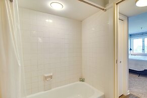 Afton Vacation Condo in Vista Towers Shangri-la!