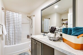 Riverfront Helena Retreat w/ Small Dock + Kayaks!