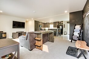 Riverfront Helena Retreat w/ Small Dock + Kayaks!