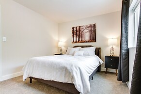 Riverfront Helena Retreat w/ Small Dock + Kayaks!