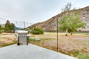 Riverfront Helena Retreat w/ Small Dock + Kayaks!