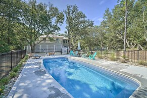 Kitty Hawk Vacation Rental w/ Pool & Hot Tub