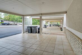 Lakefront Hot Springs Condo w/ Private Boat Slip!